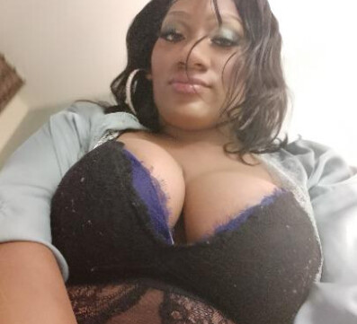 sexy ts toni looking to hook up now!!